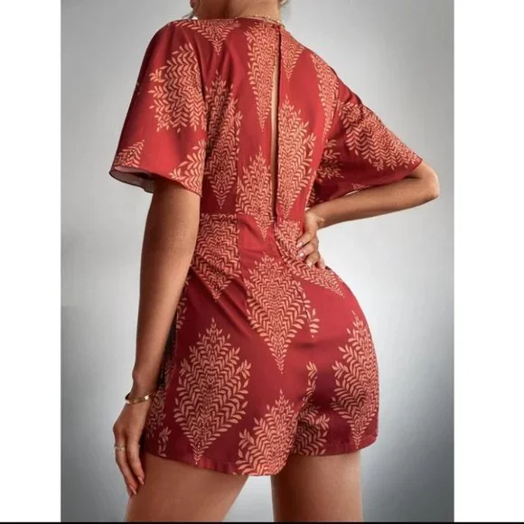 Boho Tropical Print Butterfly Sleeved Mini Romper burgundy red - Picture 3 of 7